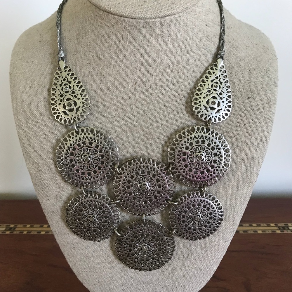 Stella and Dot Medina necklace